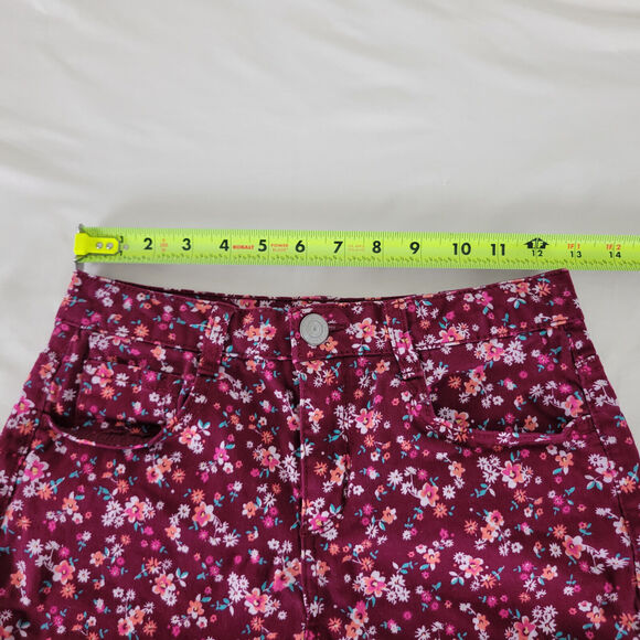 SO Shorts Juniors 7 Multicolor Mid Rise Womens Colorful Floral Pockets Maroon - Picture 3 of 14